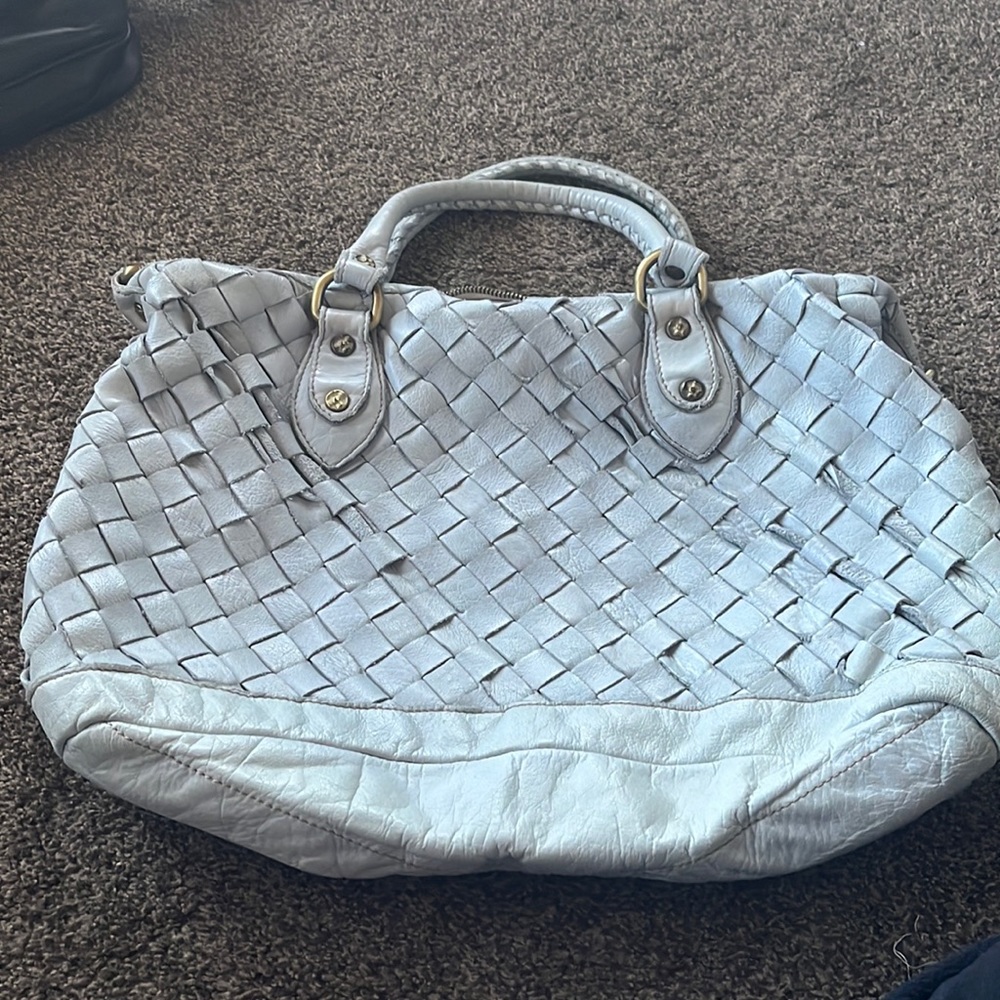LEATHER BABY BLUE HANDBAG WITH CROSS BODY STRAPS, used